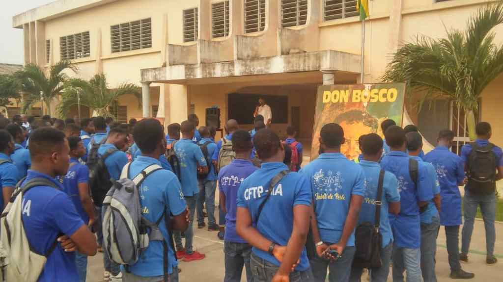 Les étudiants du Centre de Formation Technique et Professionnelle Maria Auxiliadora (Don Bosco)